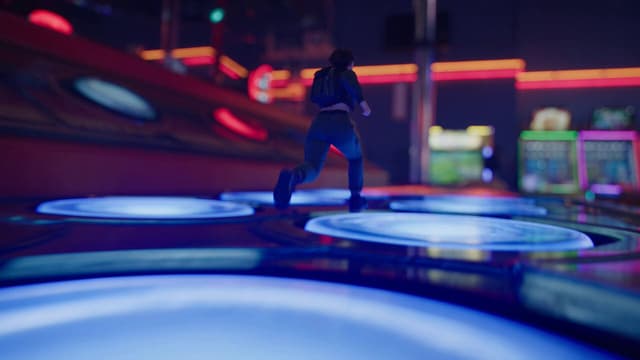 Miniature Woman Arcade Action — video poster