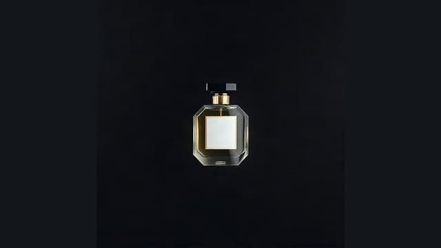 E-commerce Main Image - Minimal Luxury Perfume Product Shot — output