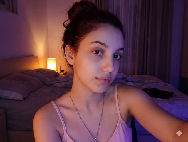 Profile / Avatar - Intimate Low-Light Bedroom Selfie (Chiaroscuro) — output