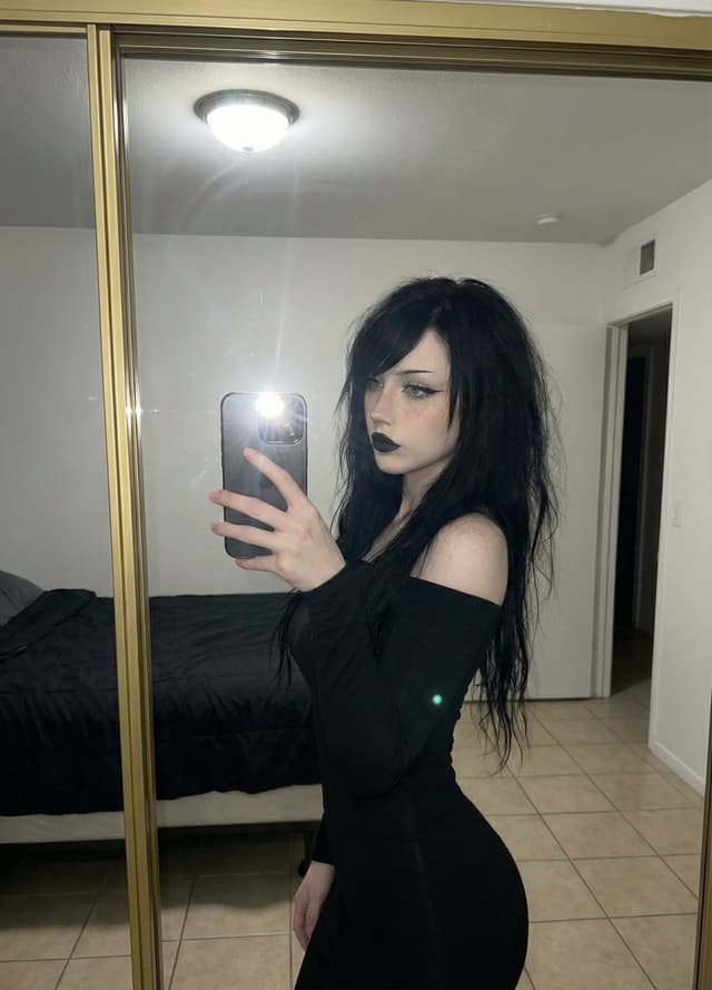 Profile / Avatar - Goth-Glam Mirror Selfie with Flash Photography — output