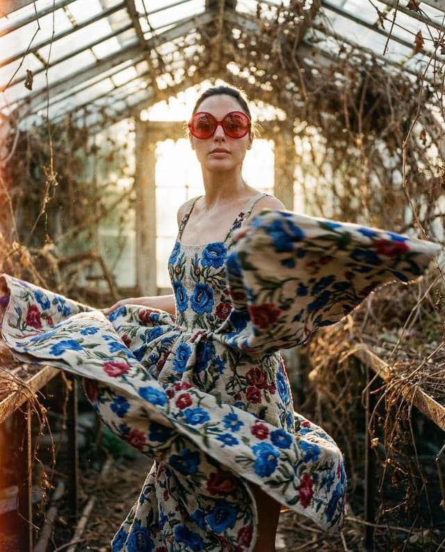 Product Marketing - Kinetic Floral Fashion Collision — output