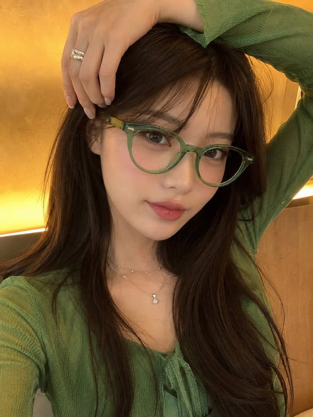 Profile / Avatar - Green Cat-Eye Glasses Portrait — output