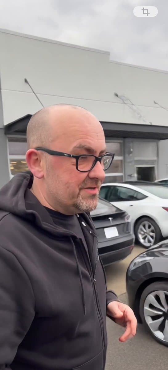 Tesla Showroom Walkthrough