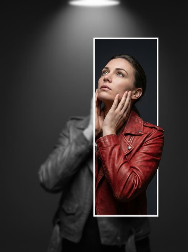 3D Breaking Frame Portrait Prompt — output