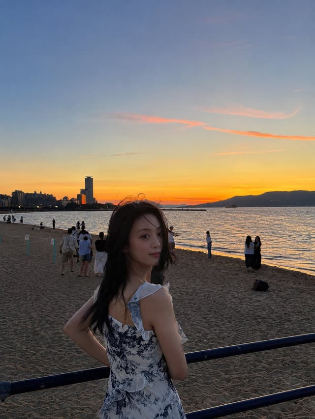 Profile / Avatar - Cinematic Beach Sunset Travel Portrait — output