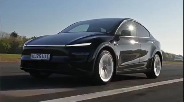 Elon Musk says 'this is gonna make a movie one day!' — cover