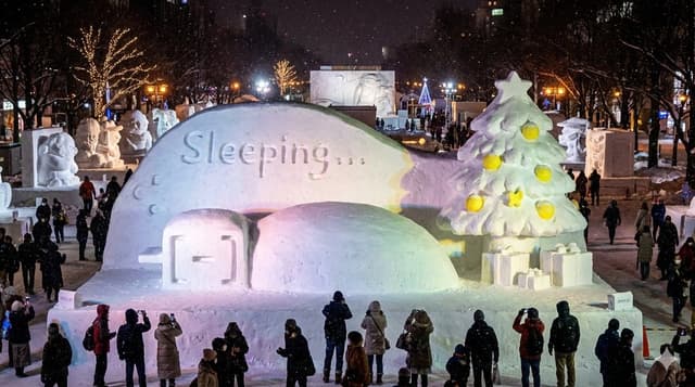 Snow Statue of Not Wanting to Leave the Futon — output
