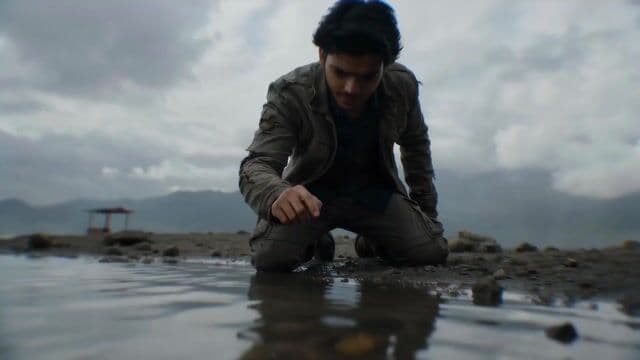 Cinematic Widescreen Transformation Scene with Reference Image — cover