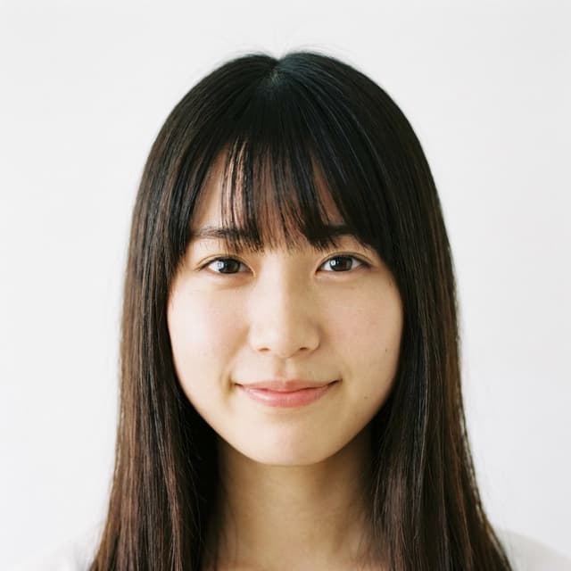 Profile / Avatar - Close-up of a Young Japanese Woman — output