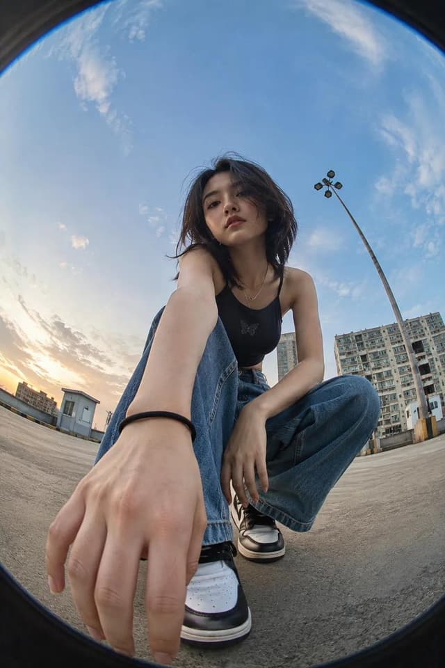 Profile / Avatar - Low Angle Fisheye Portrait — output