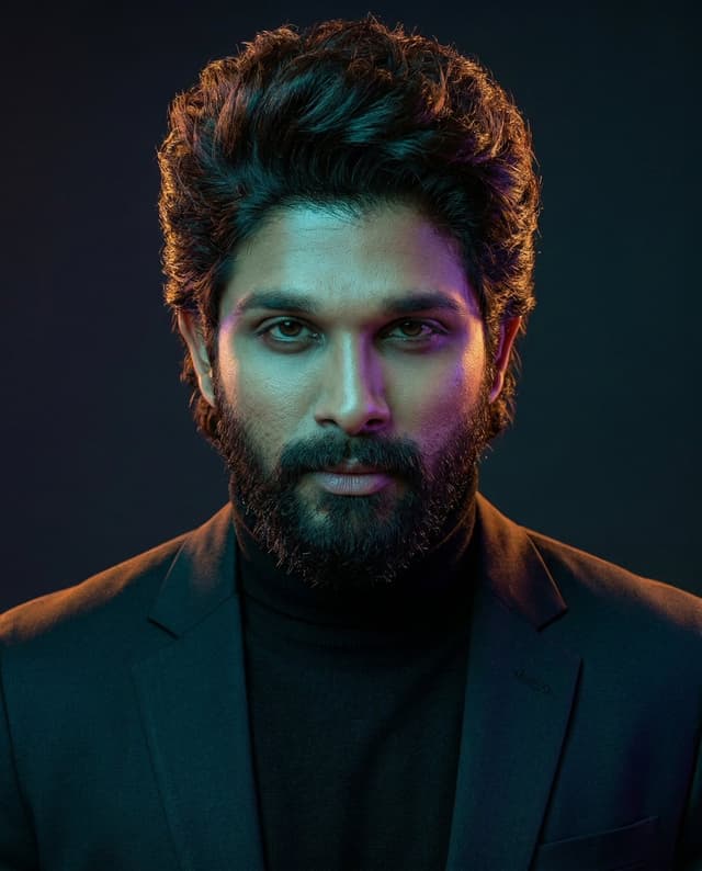 Profile / Avatar - Cinematic Dual-Color Studio Portrait — output