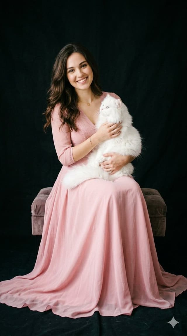 Profile / Avatar - Studio Portrait with Persian Cat — output