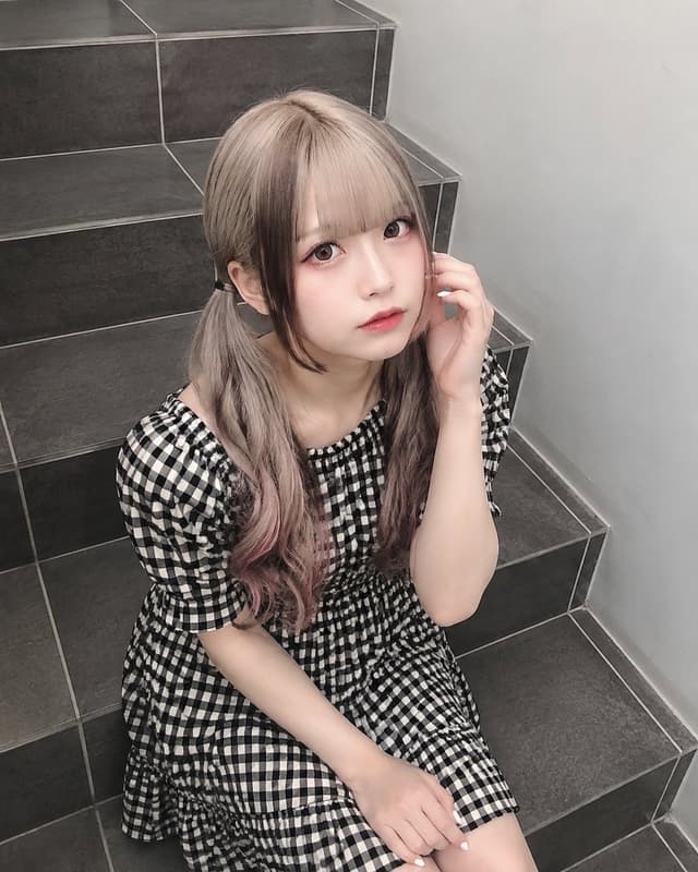 Profile / Avatar - Jirai-Kei Girl iPhone Selfie — output