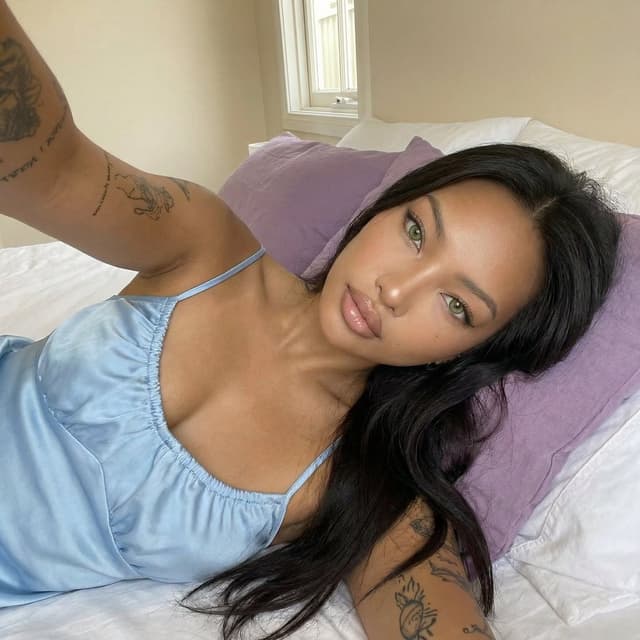 Profile / Avatar - Intimate Morning Bedroom Selfie Portrait (JSON) — output
