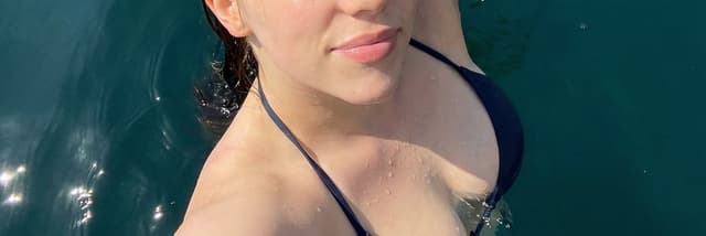 Social Media Post - Close-Up Water Selfie of Billie Eilish — output