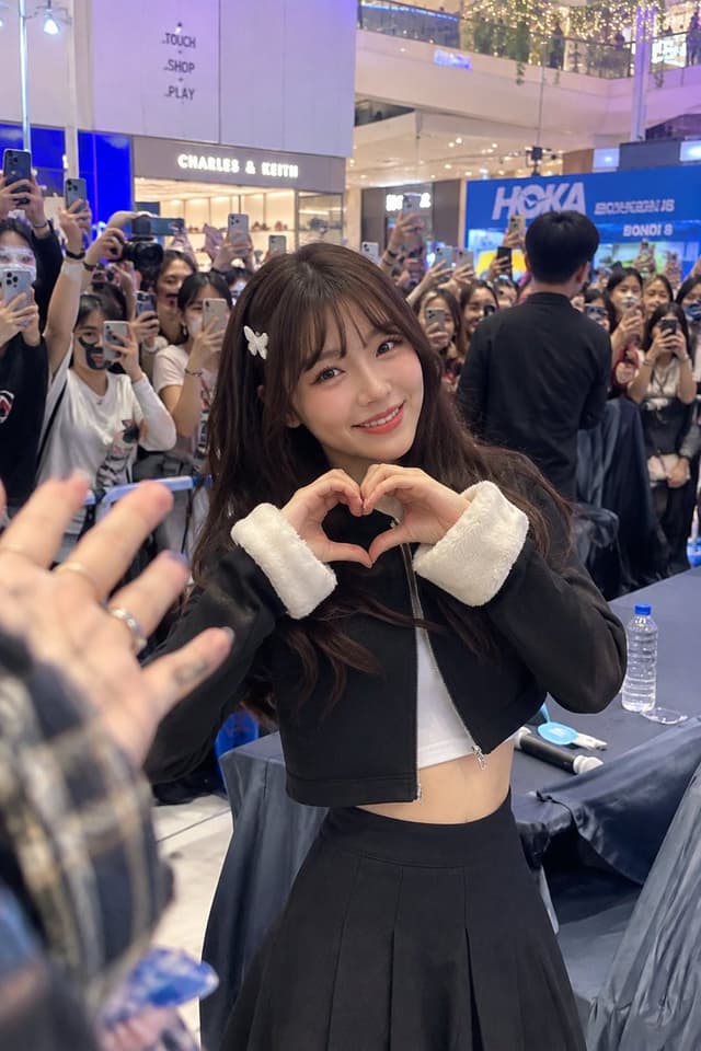 Social Media Post - Indoor Fan Event Candid Portrait — output